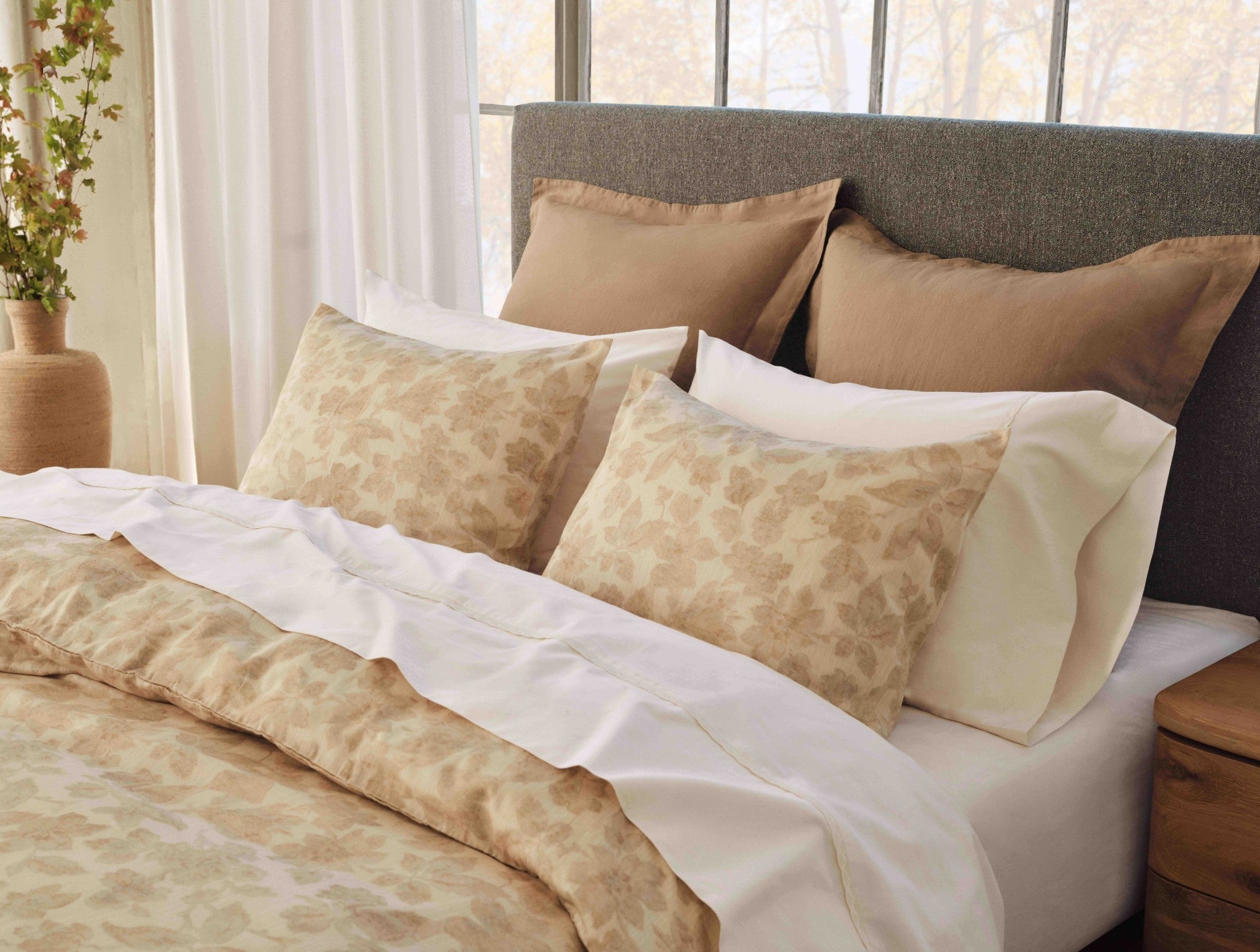 Camellia Organic Print Duvet Cover| Coyuchi x Avocado Mattress