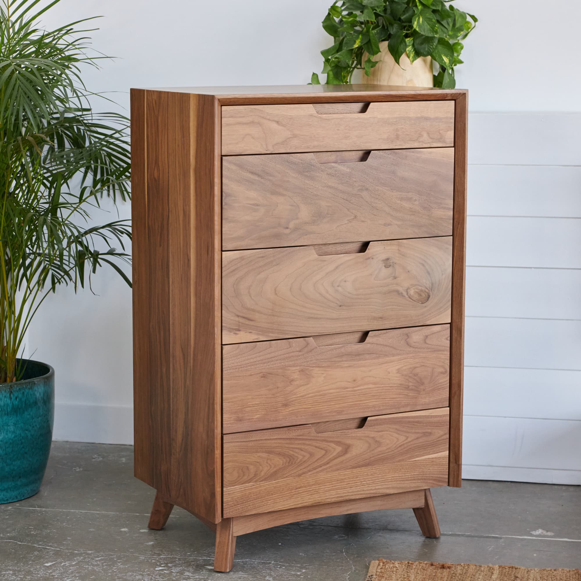 Modern 6 Drawer Dresser With Wooden Leg And Handle, Brown+white