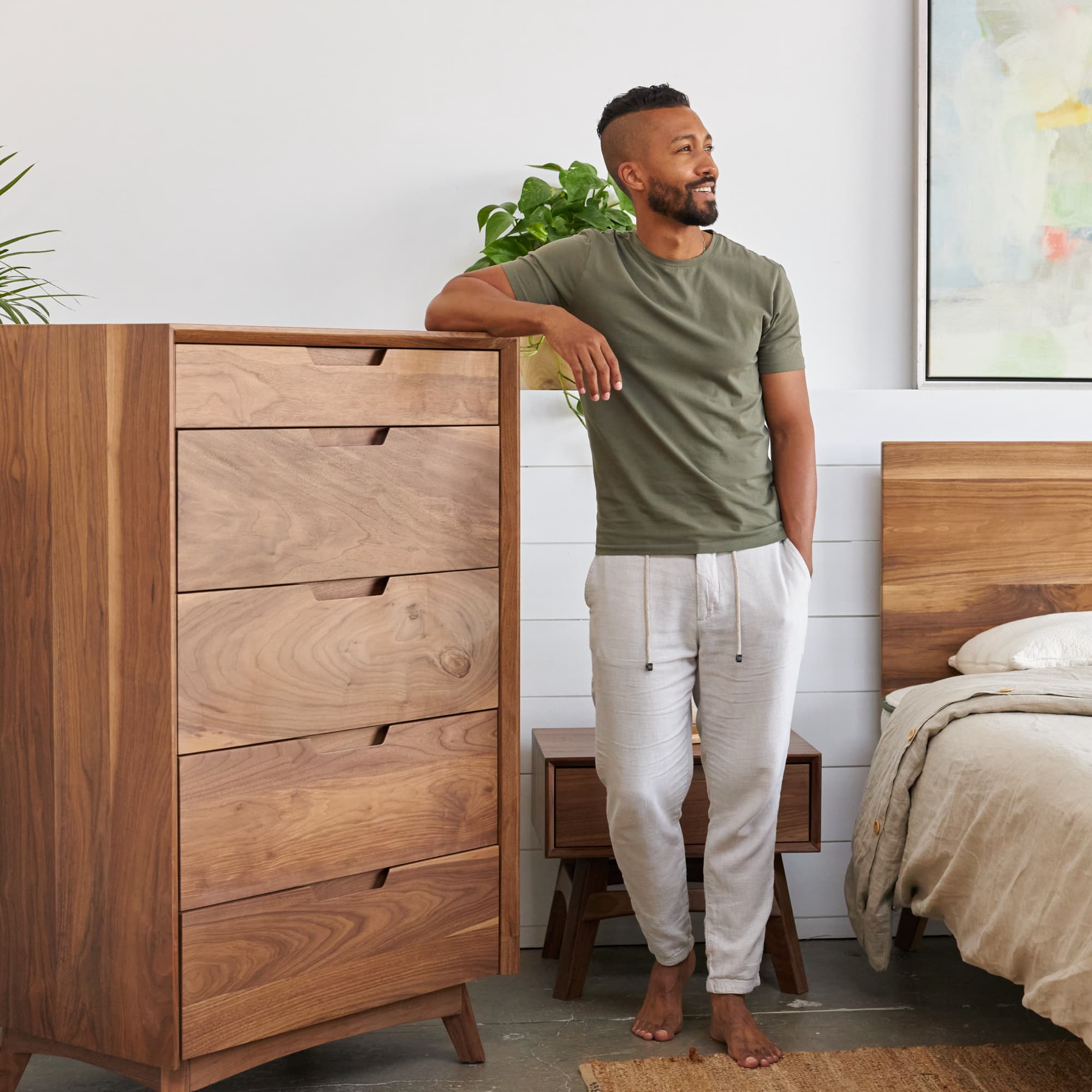 Mid-Century Modern Dresser | Avocado Green Mattress Mid-Century Modern Dresser | Avocado Green Mattress