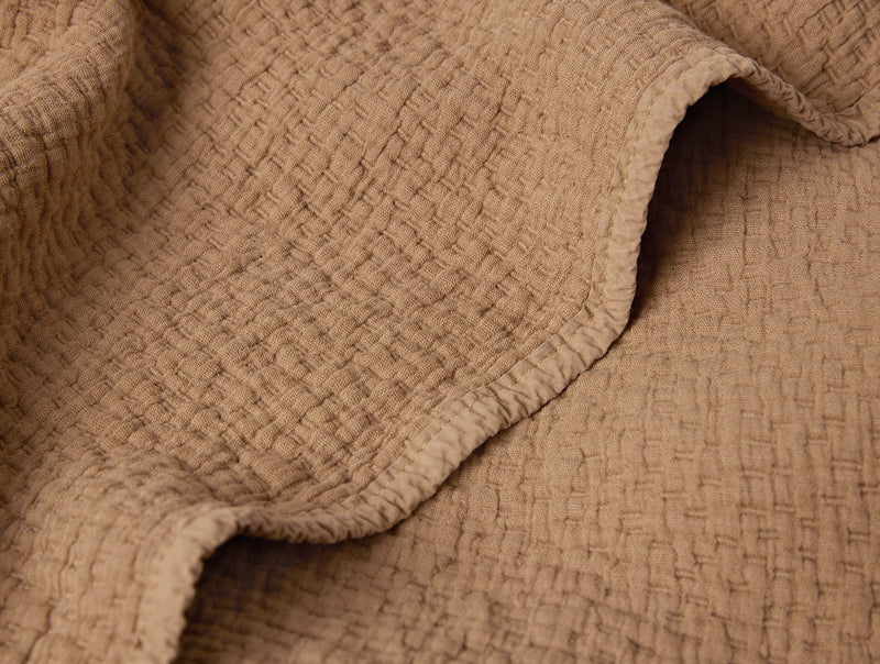 Coyuchi Cascade Matelasse Blanket - Thumbnail 2
