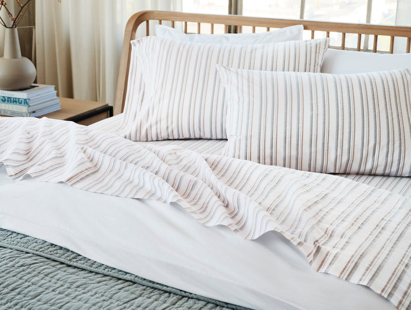 Coyuchi Crinkled Percale Sheet Set - Thumbnail 3