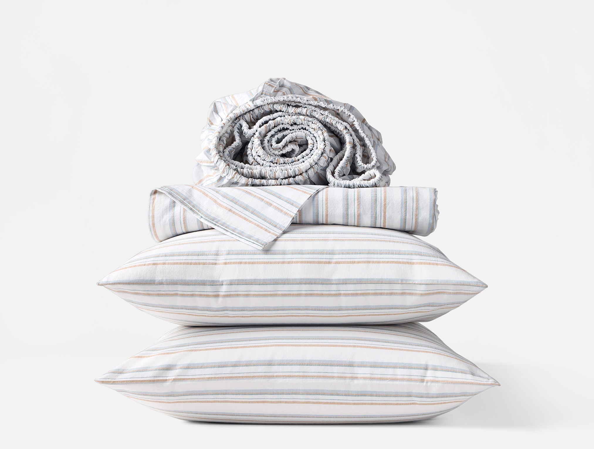 Coyuchi Crinkled Percale Sheet Set - Thumbnail 4