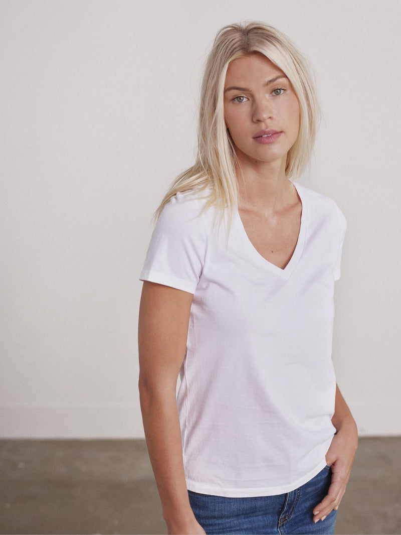 me Women's Organic Cotton V-Neck Tee - White